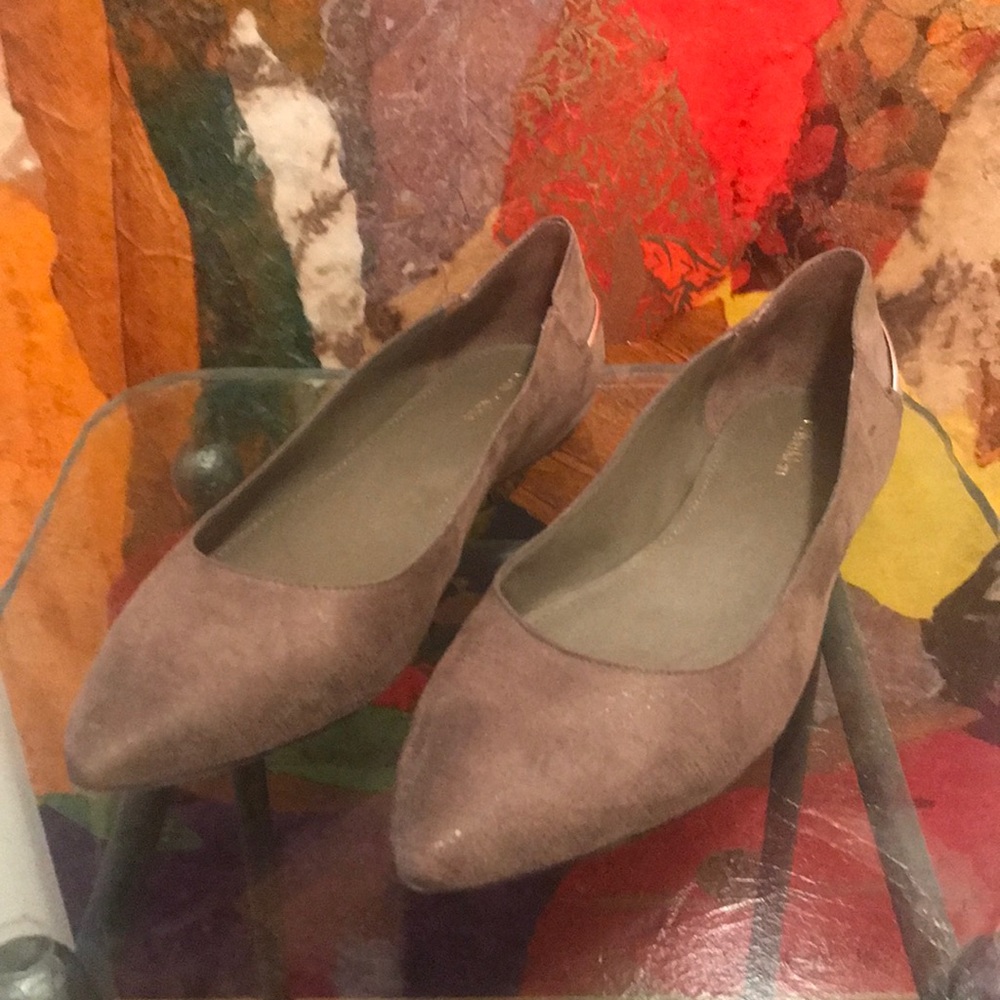 Women’s flats